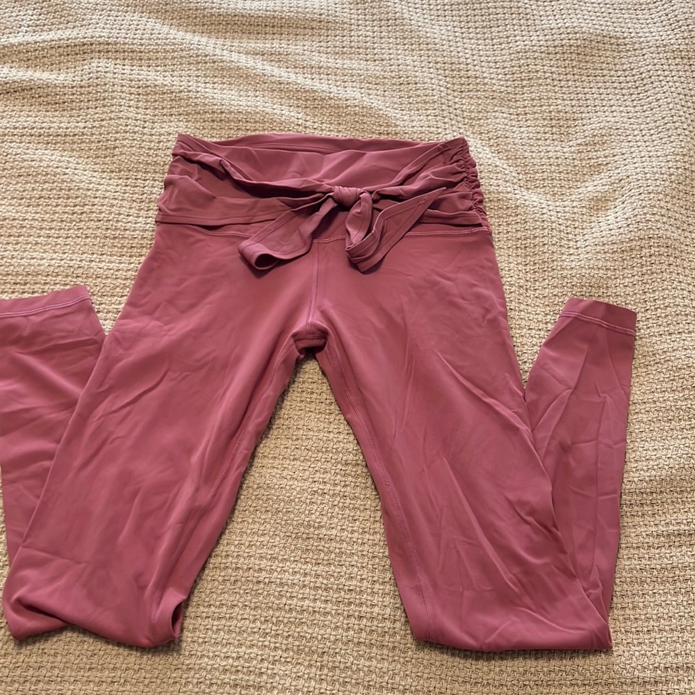 Mauve tie-waist lululemon align leggings size 8
